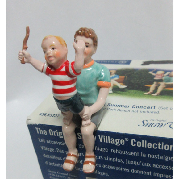 Listening To A Summer Concert 55227 Snow Village Dept 56 BENCH NOT INCLUDED - Picture 3 of 7